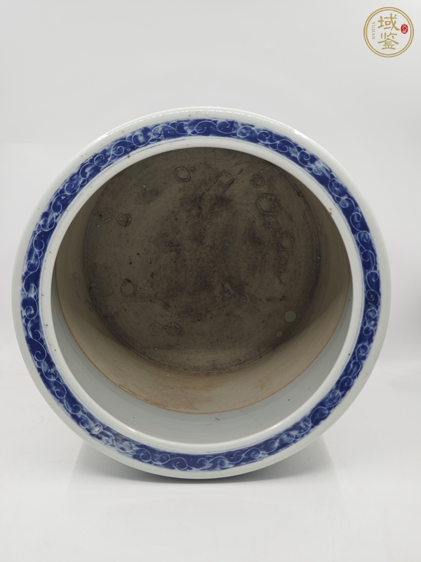 古玩陶瓷青花雙龍戲珠紋香爐真品鑒賞圖