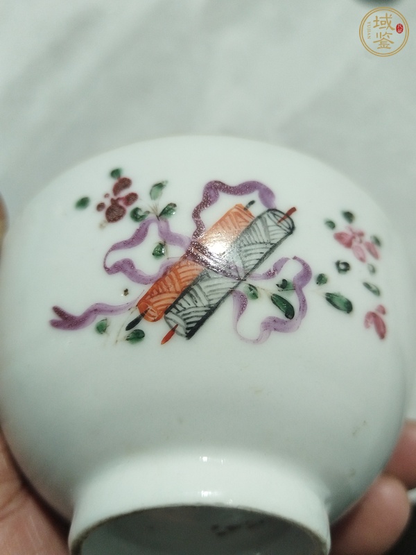 古玩陶瓷粉彩花卉杯真品鑒賞圖