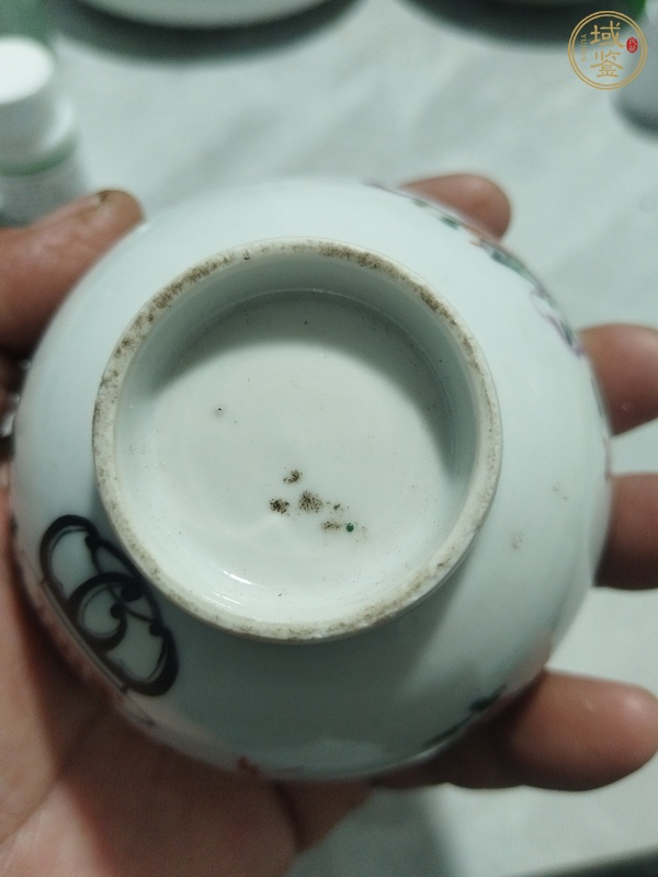 古玩陶瓷粉彩花卉杯真品鑒賞圖