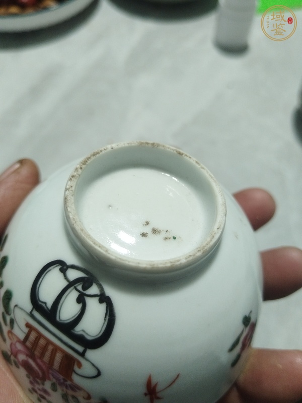 古玩陶瓷粉彩花卉杯真品鑒賞圖