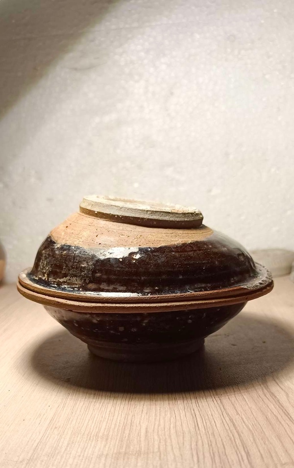 古玩陶瓷南宋.吉州窯系褐釉茶盞(雙盞連體)拍賣，當(dāng)前價格0元