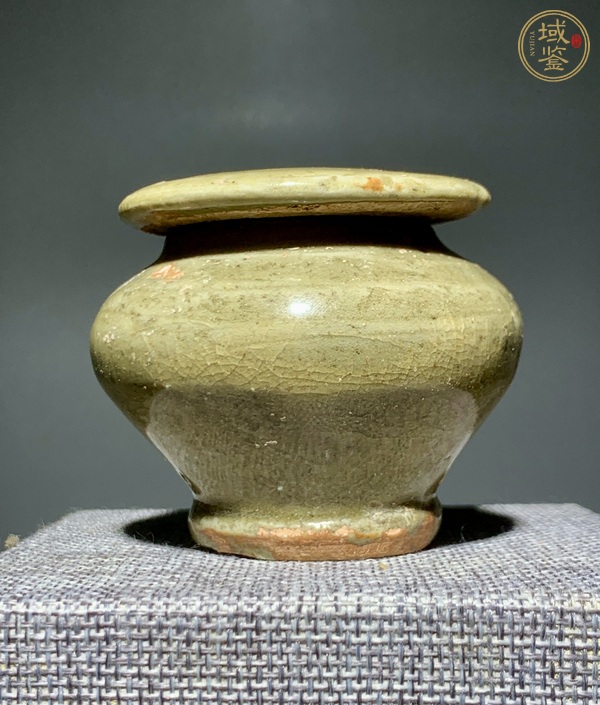 古玩龍泉青瓷蓋罐真品鑒賞圖