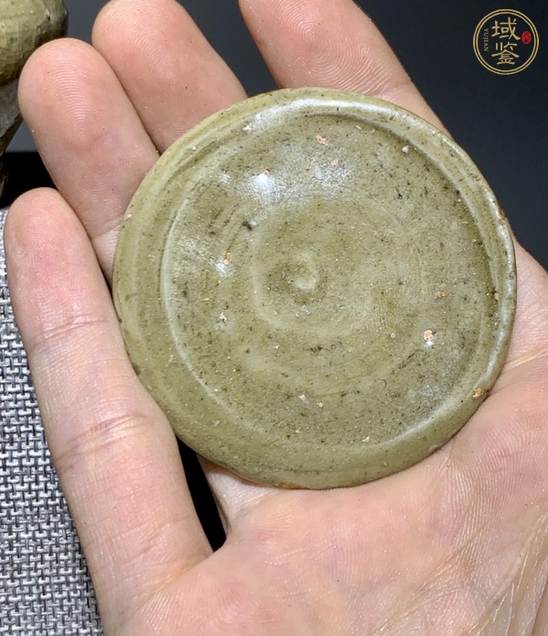 古玩陶瓷龍泉青瓷蓋罐真品鑒賞圖
