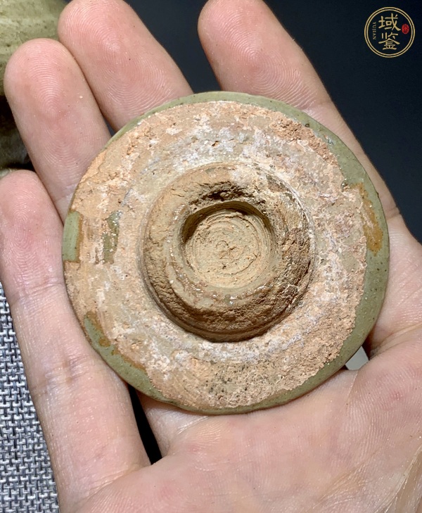 古玩陶瓷龍泉青瓷蓋罐真品鑒賞圖