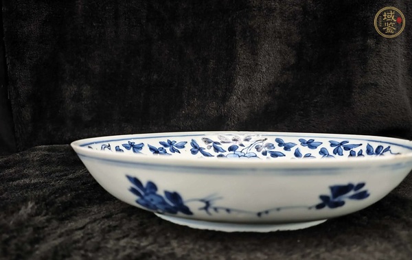 古玩陶瓷青花纏枝花卉紋盤真品鑒賞圖