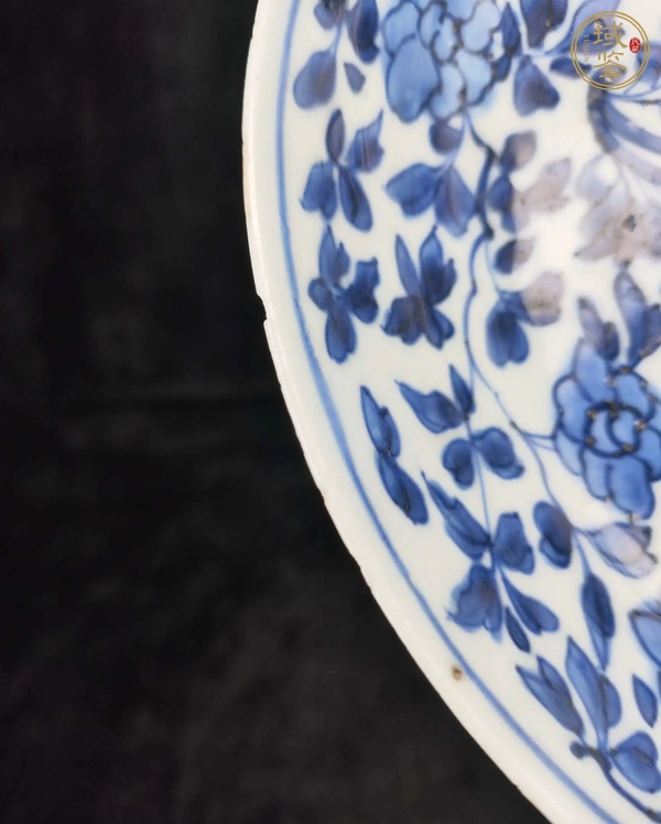 古玩陶瓷青花纏枝花卉紋盤真品鑒賞圖