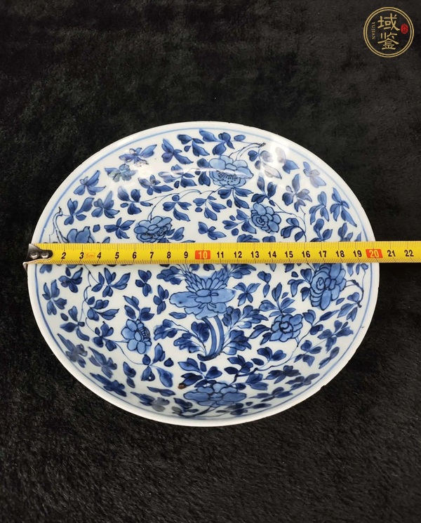 古玩陶瓷青花纏枝花卉紋盤真品鑒賞圖