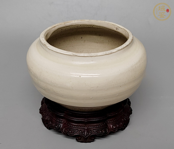 古玩陶瓷磁州窯白釉罐真品鑒賞圖