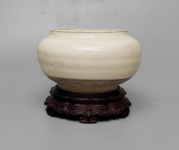 古玩陶瓷白凈的元代白釉水盂拍賣(mài)，當(dāng)前價(jià)格152元