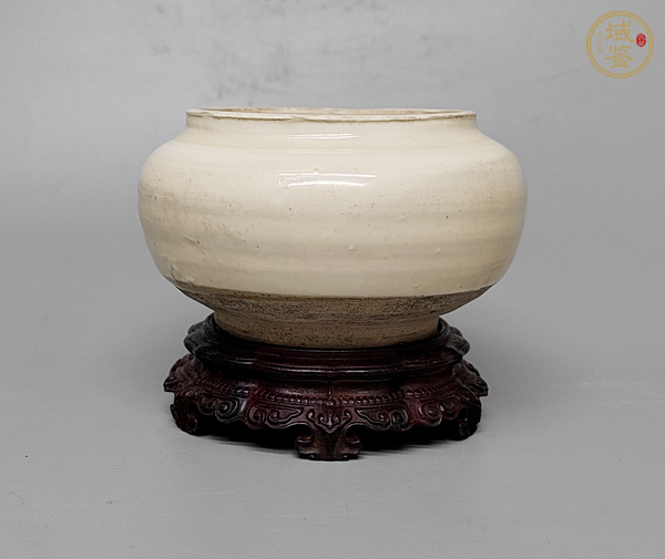 古玩陶瓷磁州窯白釉罐真品鑒賞圖