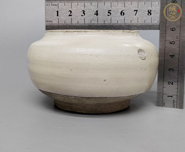 古玩陶瓷磁州窯白釉罐真品鑒賞圖