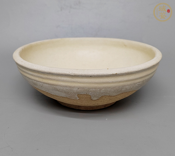 古玩陶瓷磁州窯白釉碗真品鑒賞圖