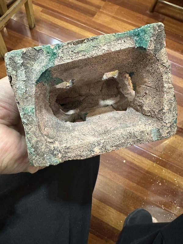 古玩陶瓷三彩瑞獸燭臺拍賣，當前價格5555元