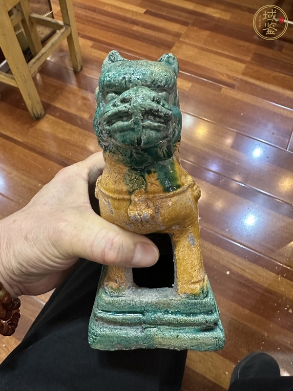 古玩陶瓷三彩瑞獸真品鑒賞圖