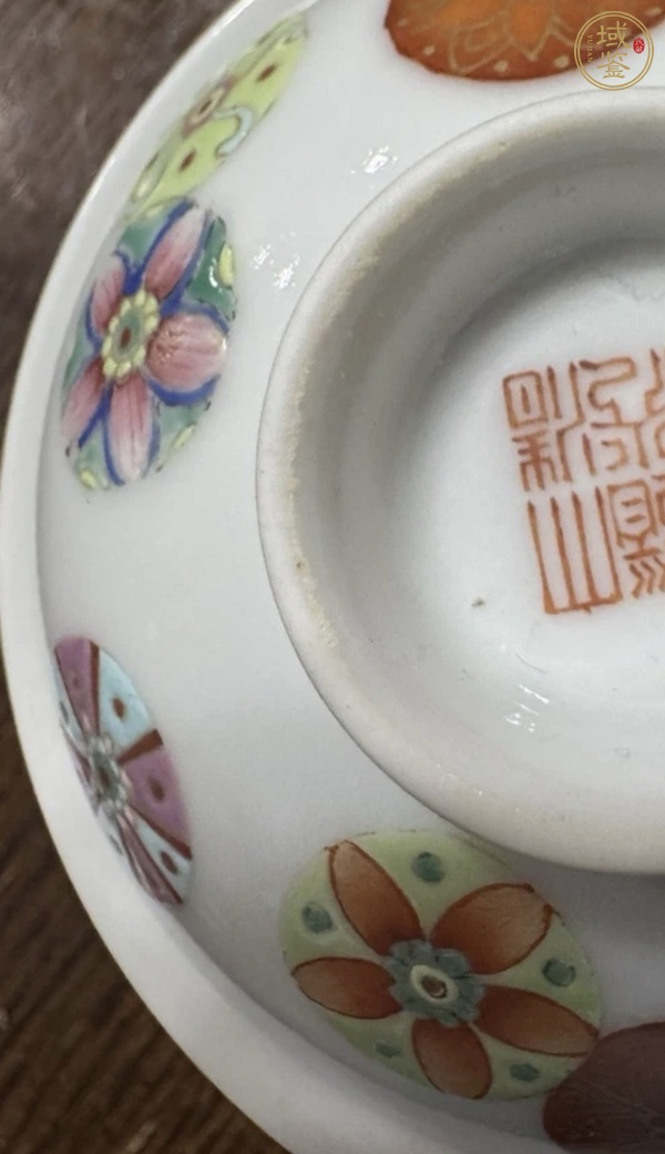 古玩陶瓷清代皮球花蓋碗真品鑒賞圖