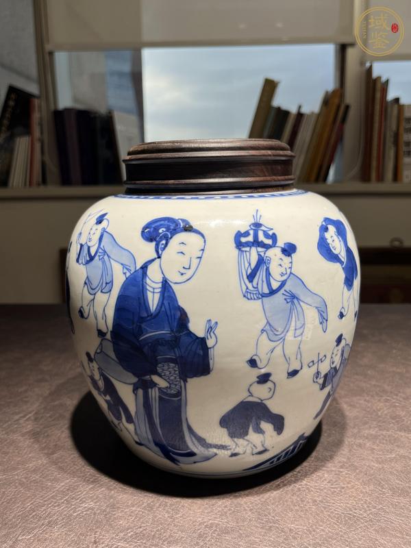 古玩陶瓷仕女嬰戲紋青花罐真品鑒賞圖