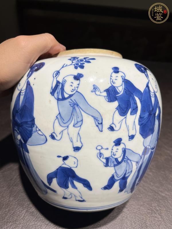 古玩陶瓷仕女嬰戲紋青花罐真品鑒賞圖