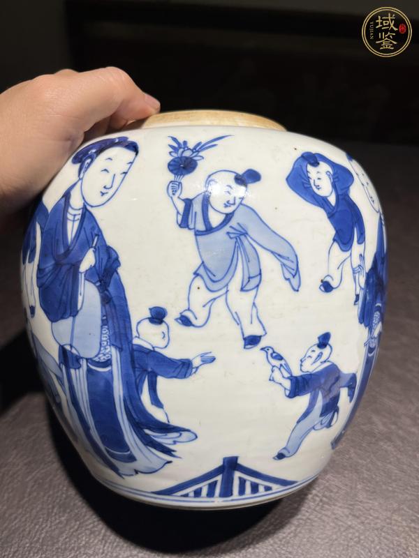 古玩陶瓷仕女嬰戲紋青花罐真品鑒賞圖