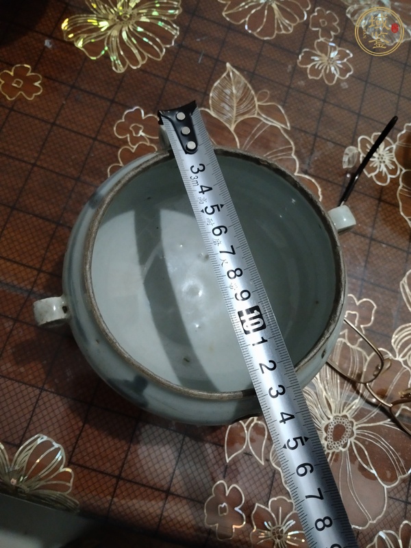 古玩陶瓷青花花卉紋香爐真品鑒賞圖