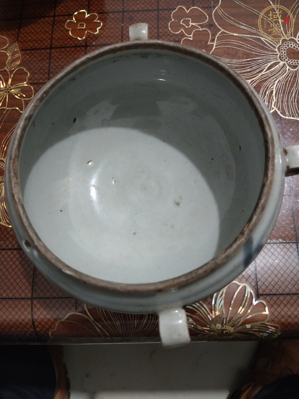 古玩陶瓷青花花卉紋香爐真品鑒賞圖