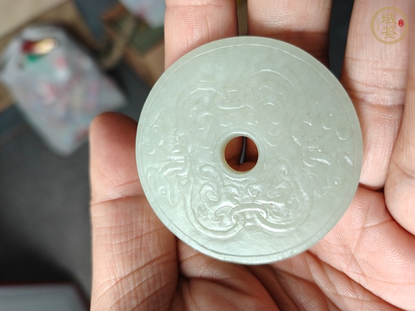 古玩玉器和田玉雕“卷云紋璧”真品鑒賞圖