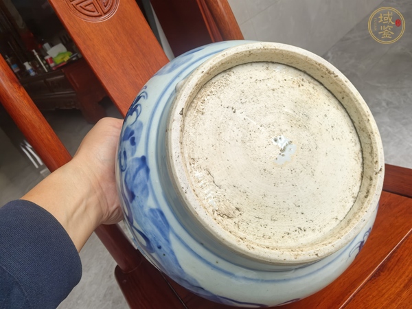 古玩陶瓷青花云龍紋香爐真品鑒賞圖