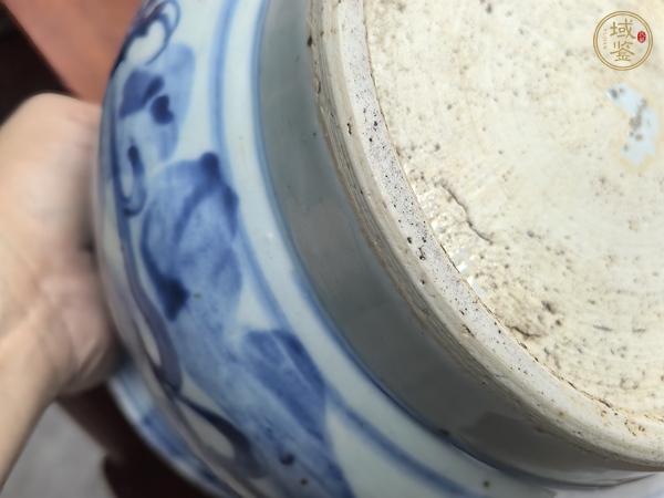 古玩陶瓷青花云龍紋香爐真品鑒賞圖
