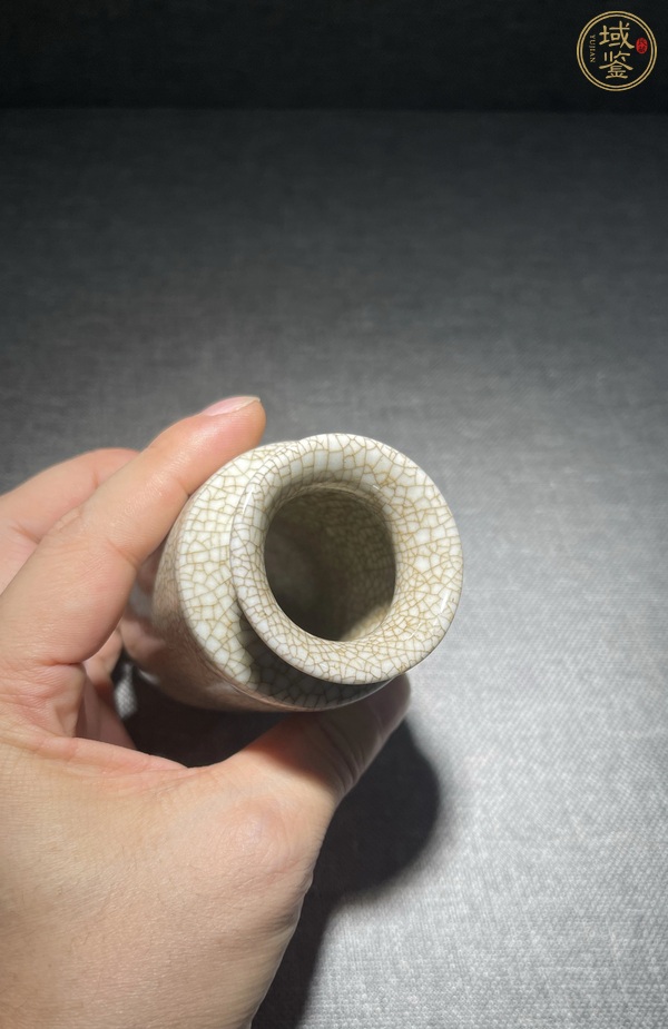 古玩陶瓷哥釉瓶真品鑒賞圖
