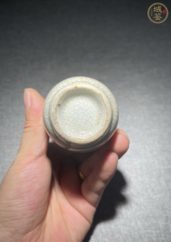 古玩陶瓷哥釉瓶真品鑒賞圖
