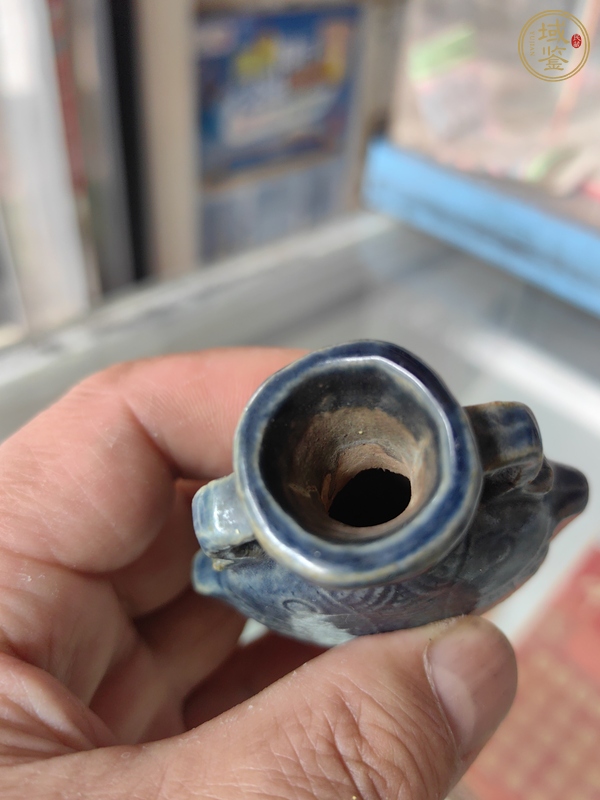 古玩陶瓷藍(lán)釉雙魚(yú)藥瓶真品鑒賞圖