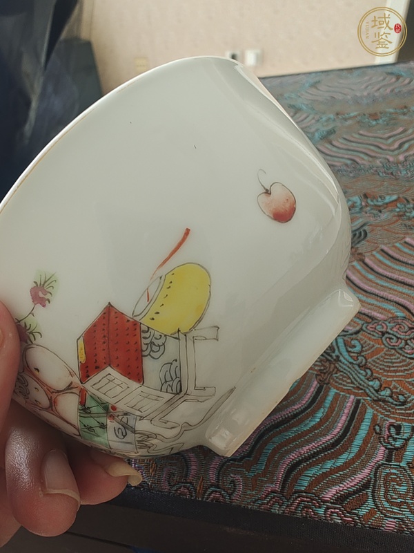 古玩陶瓷博古圖粉彩碗真品鑒賞圖