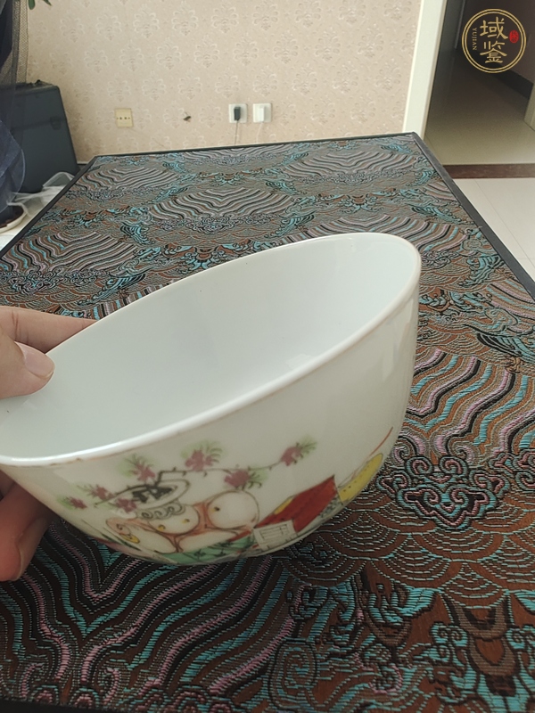 古玩陶瓷博古圖粉彩碗真品鑒賞圖