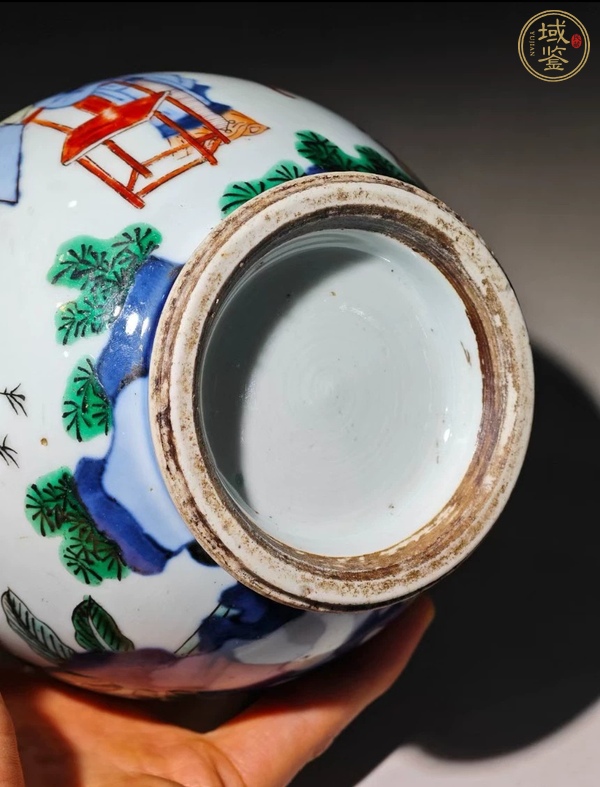 古玩陶瓷青花五彩人物罐真品鑒賞圖