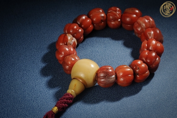 古玩玉器天然南紅瓜愣珠真品鑒賞圖