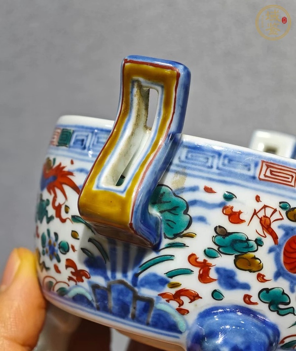 古玩陶瓷青花五彩香爐真品鑒賞圖
