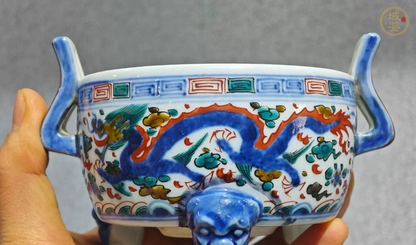 古玩陶瓷青花五彩香爐真品鑒賞圖