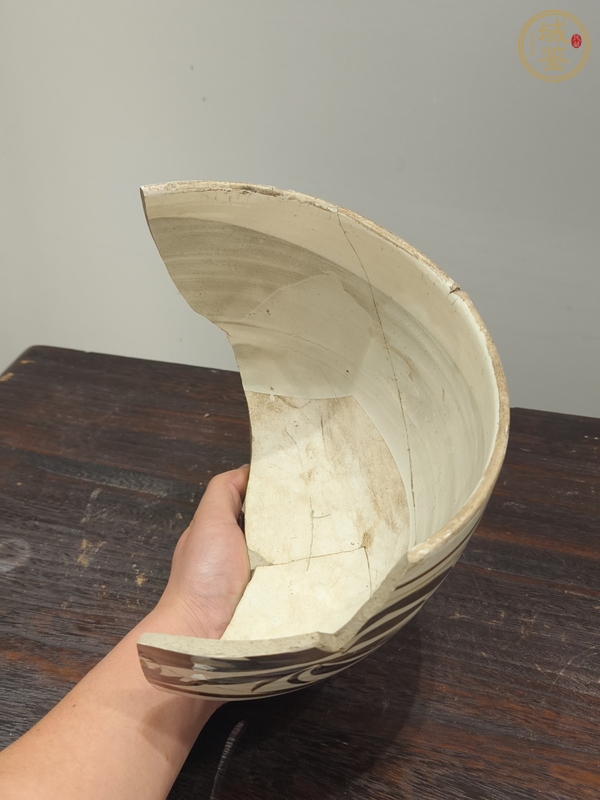 古玩陶瓷白地褐彩花卉紋標(biāo)本真品鑒賞圖