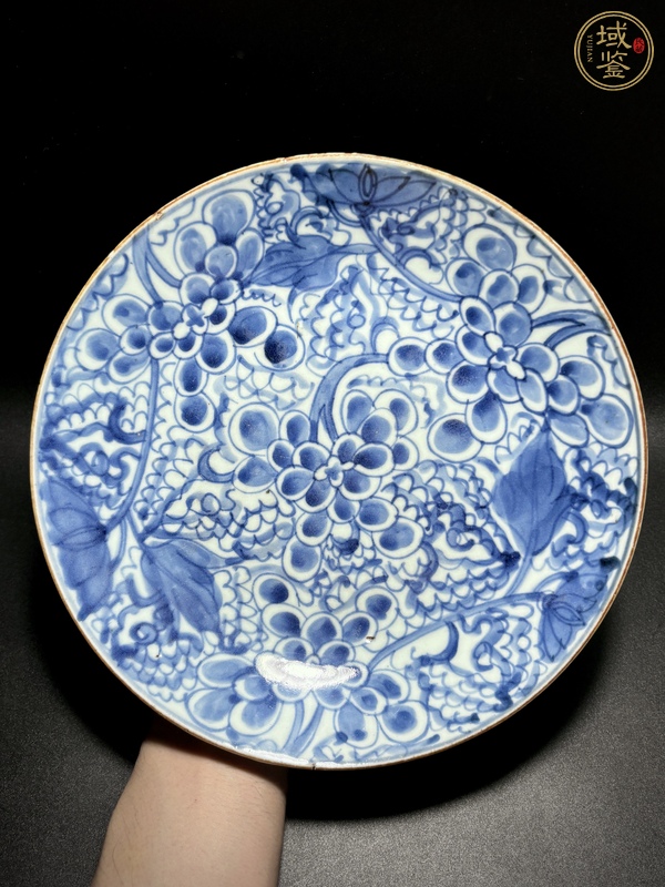 古玩陶瓷青花纏枝花卉紋臥盤真品鑒賞圖