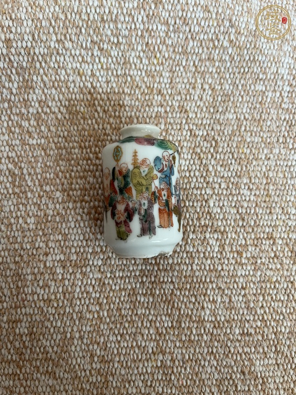 古玩陶瓷粉彩人物故事鼻煙壺真品鑒賞圖