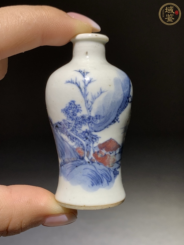 古玩陶瓷青花釉里紅山水人物鼻煙壺真品鑒賞圖