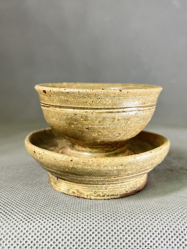 古玩陶瓷兩晉南北朝，岳州窯連體杯拍賣，當(dāng)前價(jià)格2268元