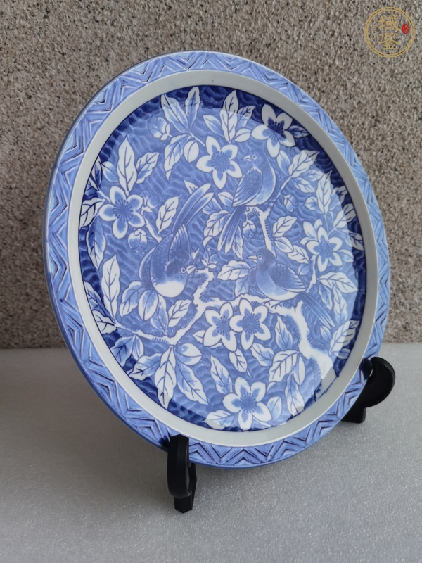 古玩陶瓷花鳥紋青花盤真品鑒賞圖