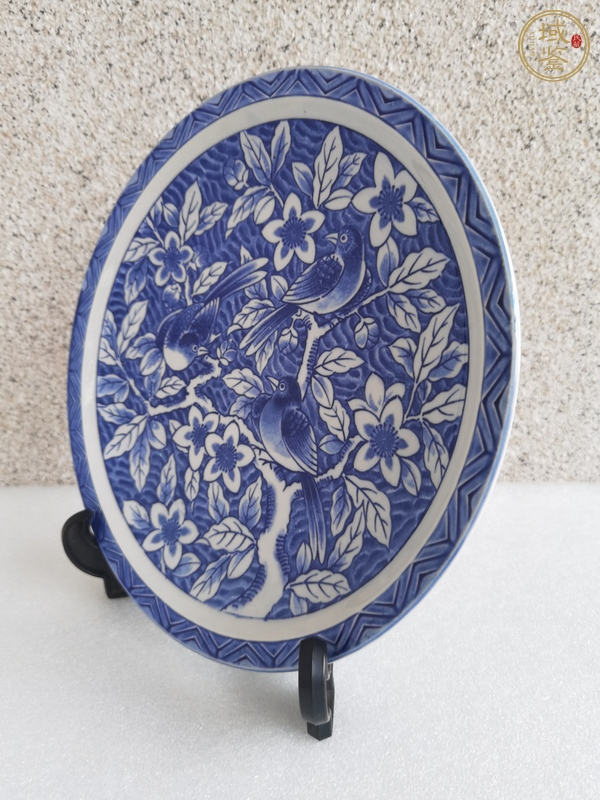 古玩陶瓷花鳥紋青花盤真品鑒賞圖