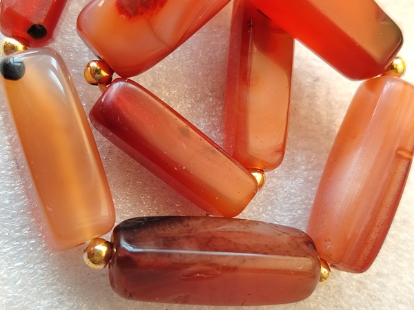 古玩玉器天然紅瑪瑙手串拍賣，當(dāng)前價(jià)格138元