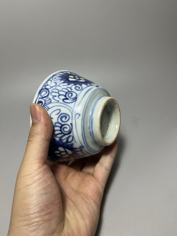 古玩陶瓷青花花卉紋茶圓拍賣，當前價格0元