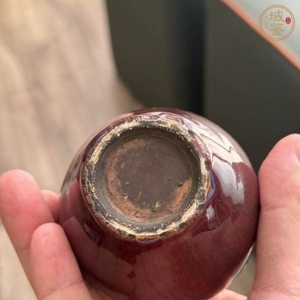 古玩陶瓷紅釉天球瓶真品鑒賞圖