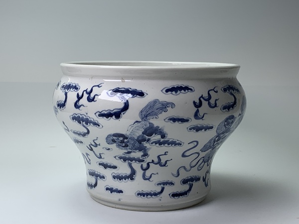 古玩陶瓷清晚期·青花獅子紋馬蹄尊拍賣，當前價格2936元