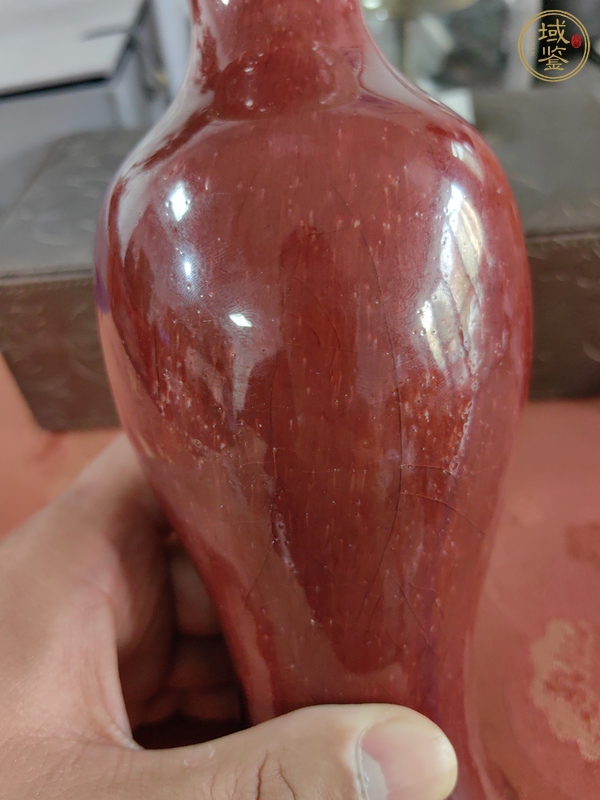 古玩陶瓷紅釉觀音瓶真品鑒賞圖