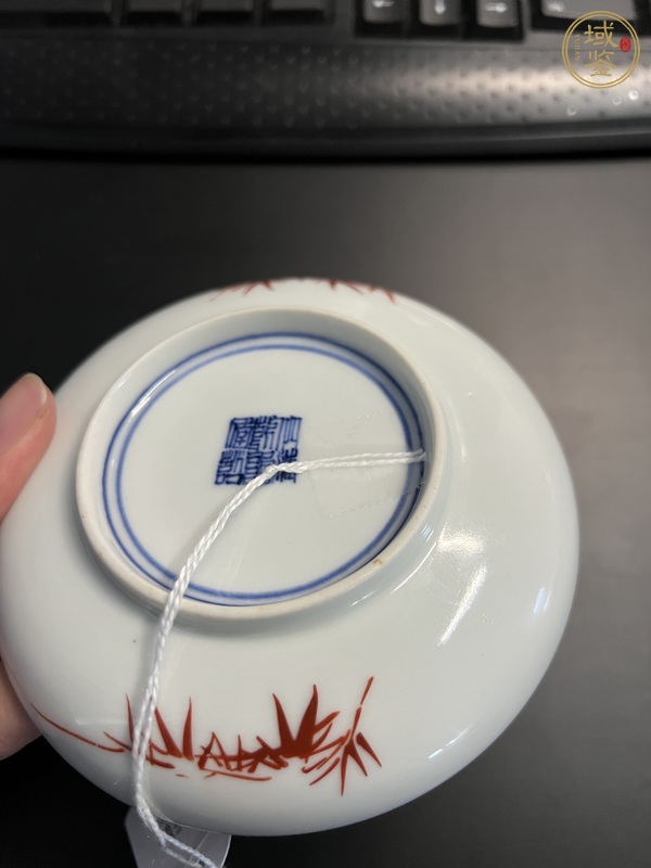 古玩陶瓷軋道粉彩皮球花盤真品鑒賞圖