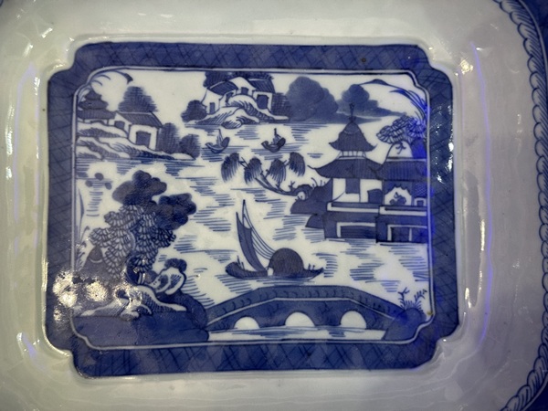 古玩陶瓷清乾隆青花山水人物紋盤拍賣，當前價格1588元